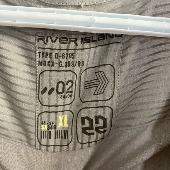 Men’s dress shirt - Picture 3 of 3